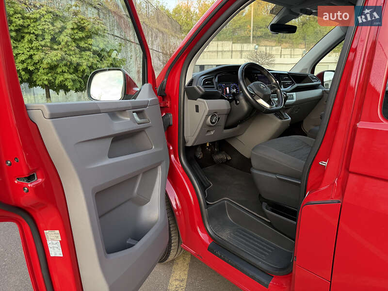 Минивэн Volkswagen Caravelle 2020 в Ровно