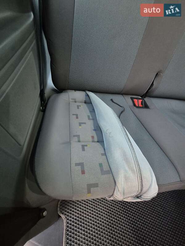 Минивэн Volkswagen Caravelle 2008 в Киеве