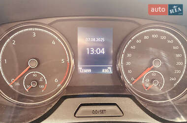 Минивэн Volkswagen Caravelle 2021 в 