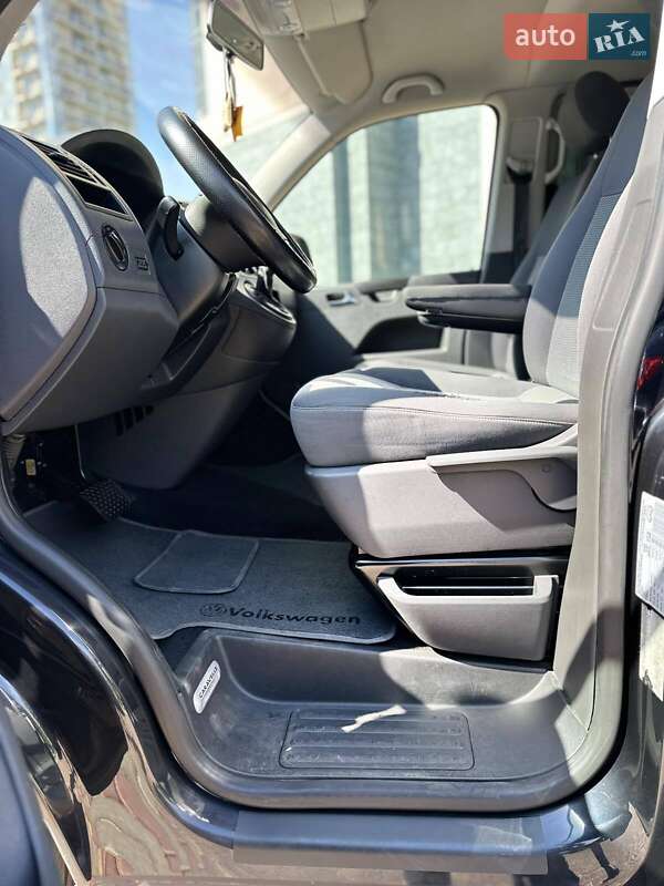Минивэн Volkswagen Caravelle 2011 в Одессе