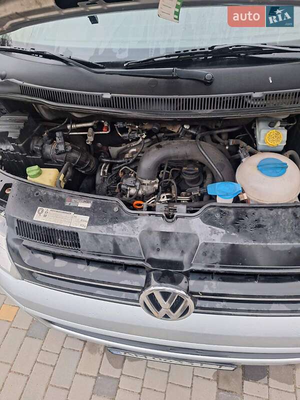 Минивэн Volkswagen Caravelle 2011 в Емильчине