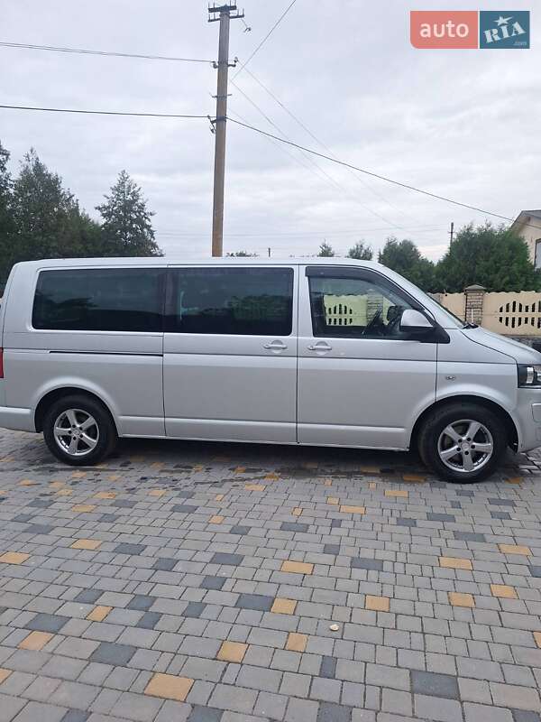 Минивэн Volkswagen Caravelle 2011 в Емильчине