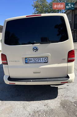 Минивэн Volkswagen Caravelle 2010 в 