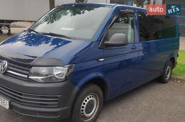 Минивэн Volkswagen Caravelle 2016 в 