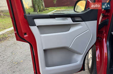 Минивэн Volkswagen Caravelle 2018 в 