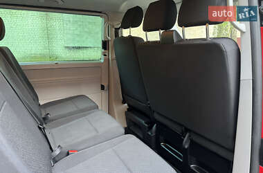 Минивэн Volkswagen Caravelle 2018 в 