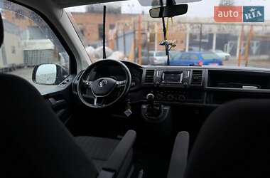 Минивэн Volkswagen Caravelle 2017 в 