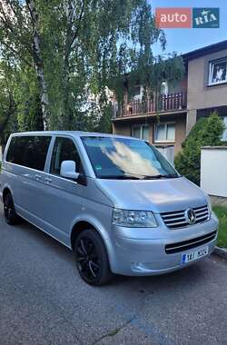 Минивэн Volkswagen Caravelle 2008 в Ужгороде