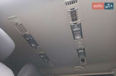 Минивэн Volkswagen Caravelle 2010 в 