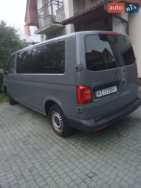 Мінівен Volkswagen Caravelle 2017 в Івано-Франківську