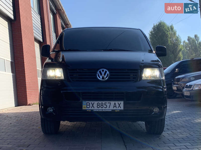 Минивэн Volkswagen Caravelle 2009 в Хмельницком