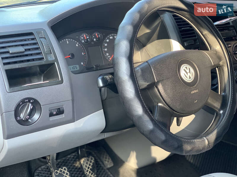 Минивэн Volkswagen Caravelle 2009 в Хмельницком