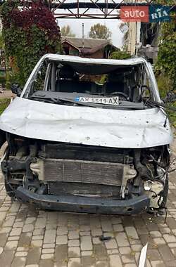 Минивэн Volkswagen Caravelle 2011 в 