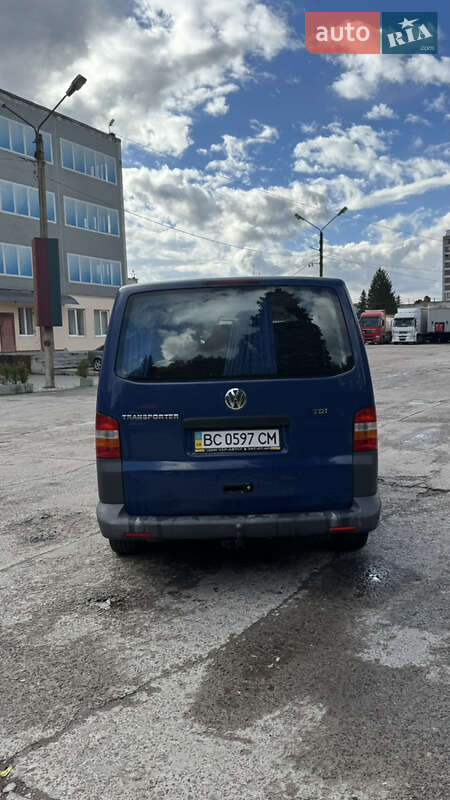 Минивэн Volkswagen Caravelle 2007 в Львове