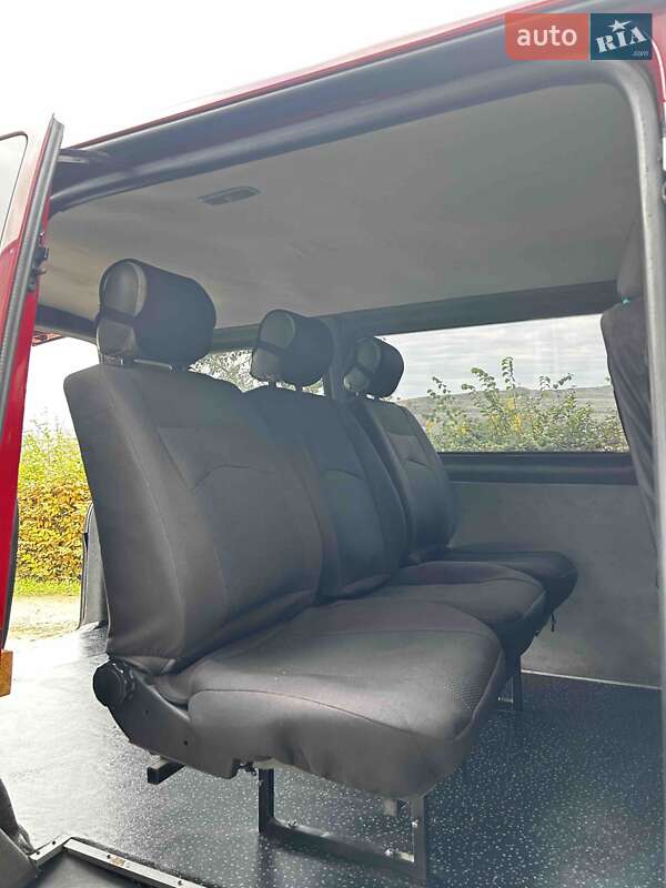 Минивэн Volkswagen Caravelle 2003 в Черновцах