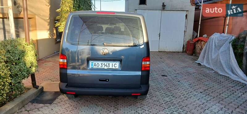 Минивэн Volkswagen Caravelle 2008 в Виноградове фото 3 Минивэн Volkswagen Caravelle 2008 в Виноградове