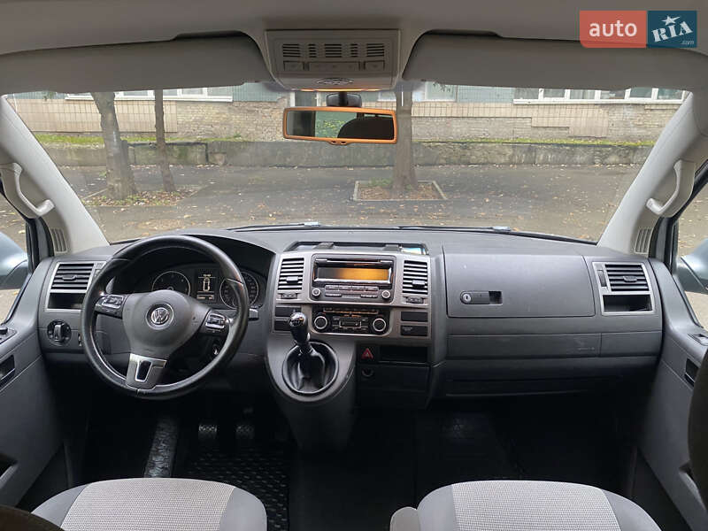 Мінівен Volkswagen Caravelle 2014 в Києві