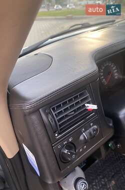 Мінівен Volkswagen Caravelle 2003 в  фото 8 Мінівен Volkswagen Caravelle 2003 в