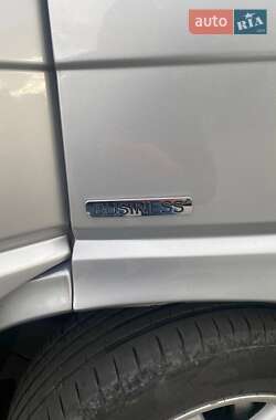 Мінівен Volkswagen Caravelle 2003 в  фото 22 Мінівен Volkswagen Caravelle 2003 в