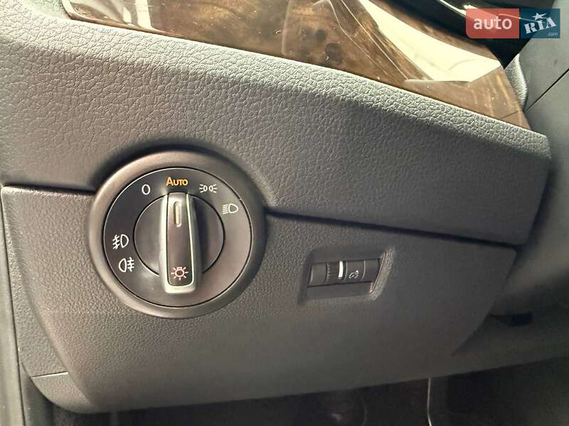 Минивэн Volkswagen Caravelle 2017 в Киеве фото 18 Минивэн Volkswagen Caravelle 2017 в Киеве