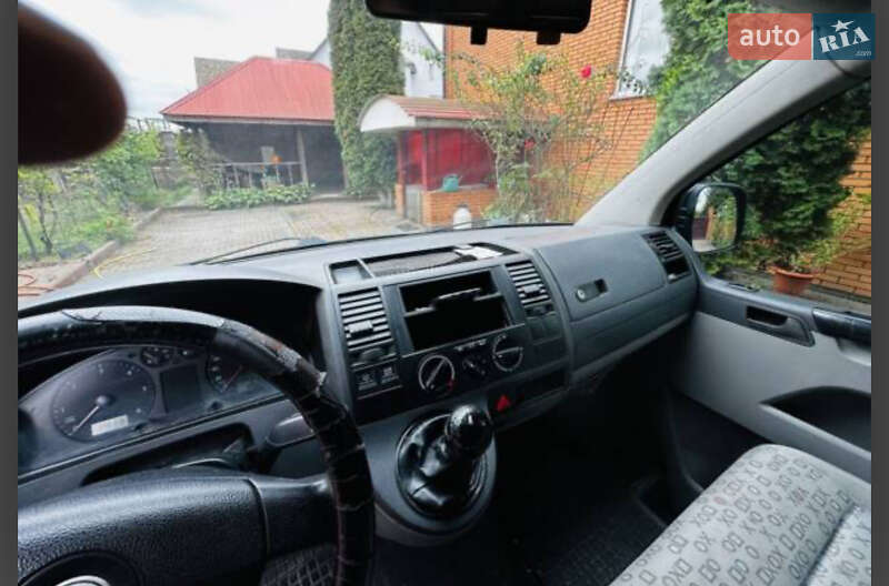 Минивэн Volkswagen Caravelle 2008 в Киеве