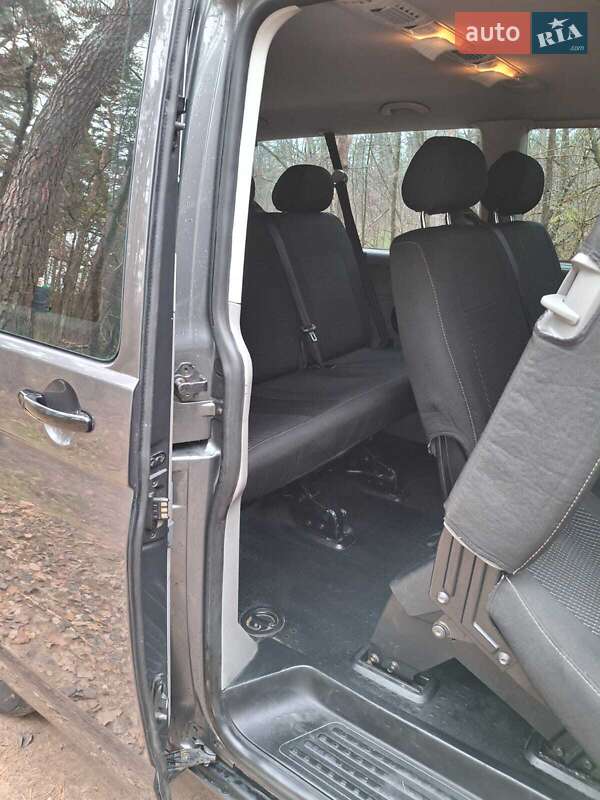 Минивэн Volkswagen Caravelle 2012 в Лебедине