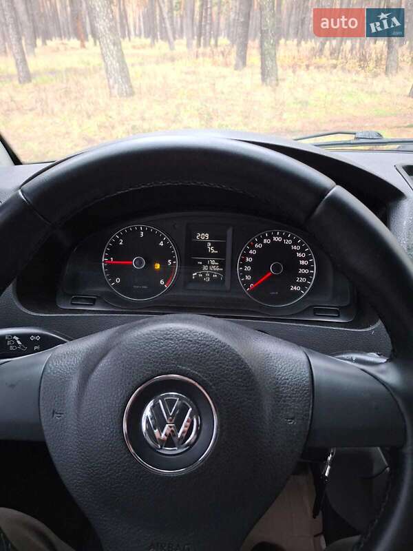 Минивэн Volkswagen Caravelle 2012 в Лебедине