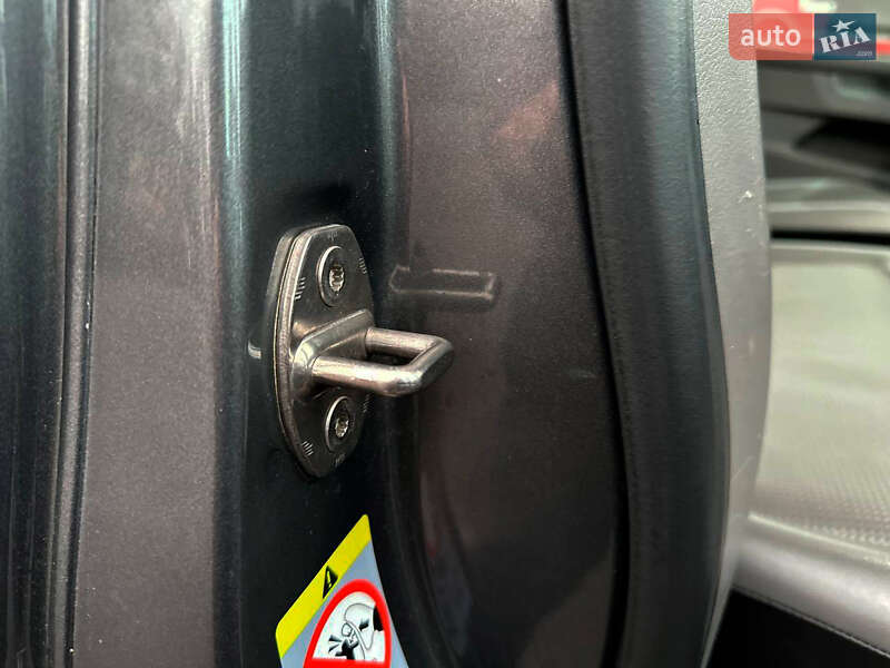 Мінівен Volkswagen Caravelle 2021 в Кам'янському фото 7 Мінівен Volkswagen Caravelle 2021 в Кам'янському