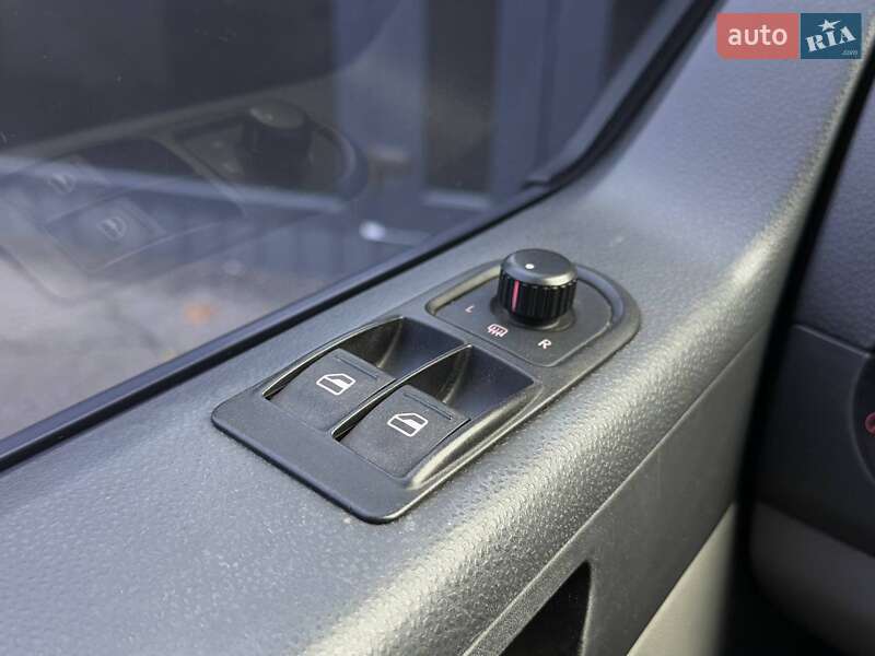 Минивэн Volkswagen Caravelle 2010 в Киеве фото 15 Минивэн Volkswagen Caravelle 2010 в Киеве