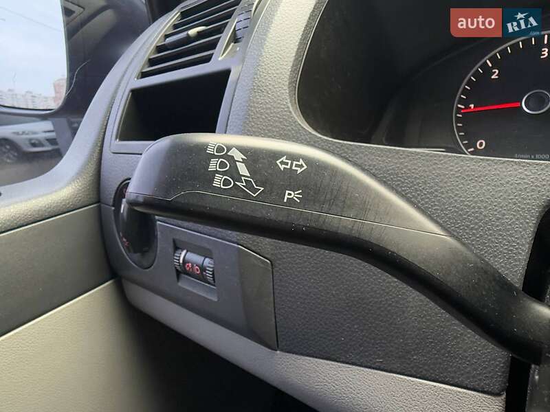 Минивэн Volkswagen Caravelle 2010 в Киеве фото 23 Минивэн Volkswagen Caravelle 2010 в Киеве