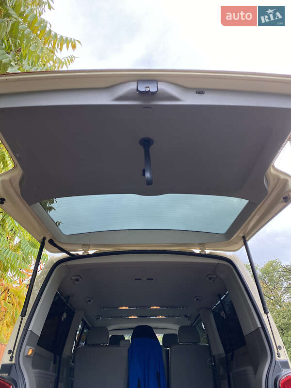 Минивэн Volkswagen Caravelle 2010 в Кривом Роге фото 12 Минивэн Volkswagen Caravelle 2010 в Кривом Роге