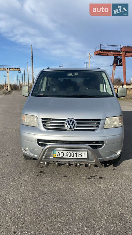 Volkswagen Caravelle 2009