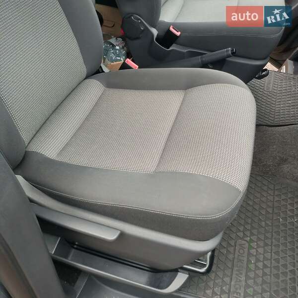 Минивэн Volkswagen Caravelle 2013 в Черновцах фото 5 Минивэн Volkswagen Caravelle 2013 в Черновцах