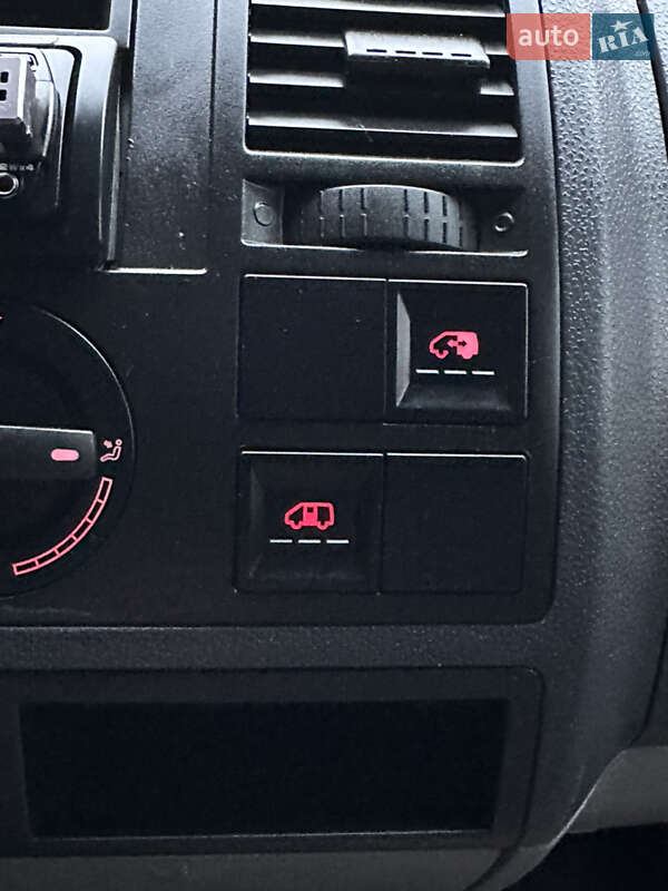 Минивэн Volkswagen Caravelle 2009 в Виноградове