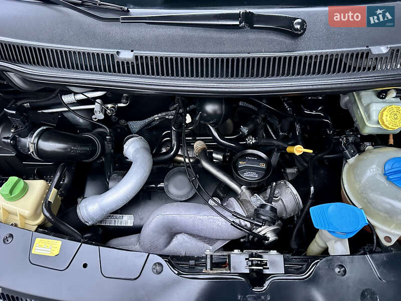 Минивэн Volkswagen Caravelle 2009 в Виноградове