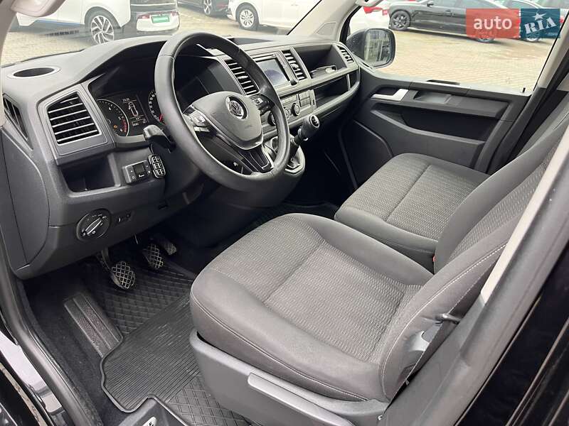 Мінівен Volkswagen Caravelle 2016 в Житомирі