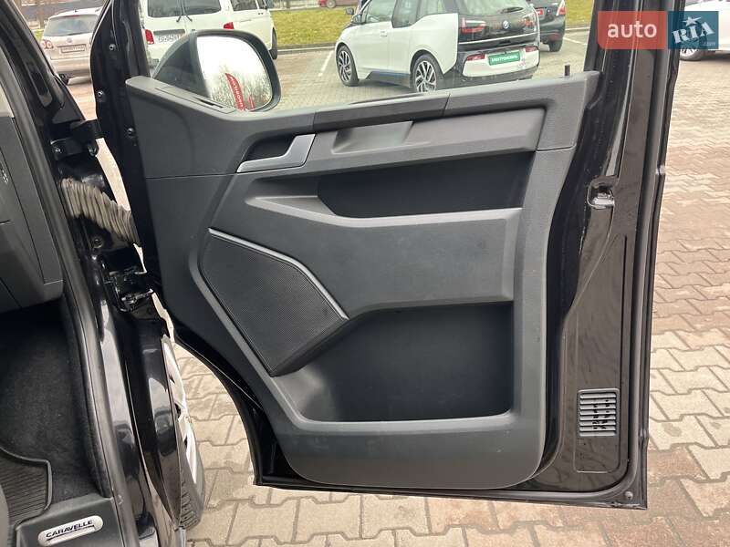 Мінівен Volkswagen Caravelle 2016 в Житомирі