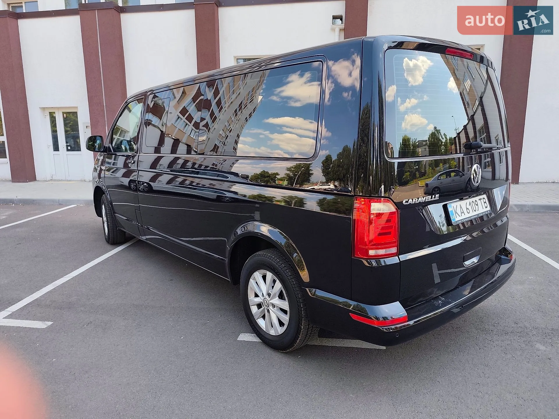 2019 Volkswagen Caravelle - мініатюра 4