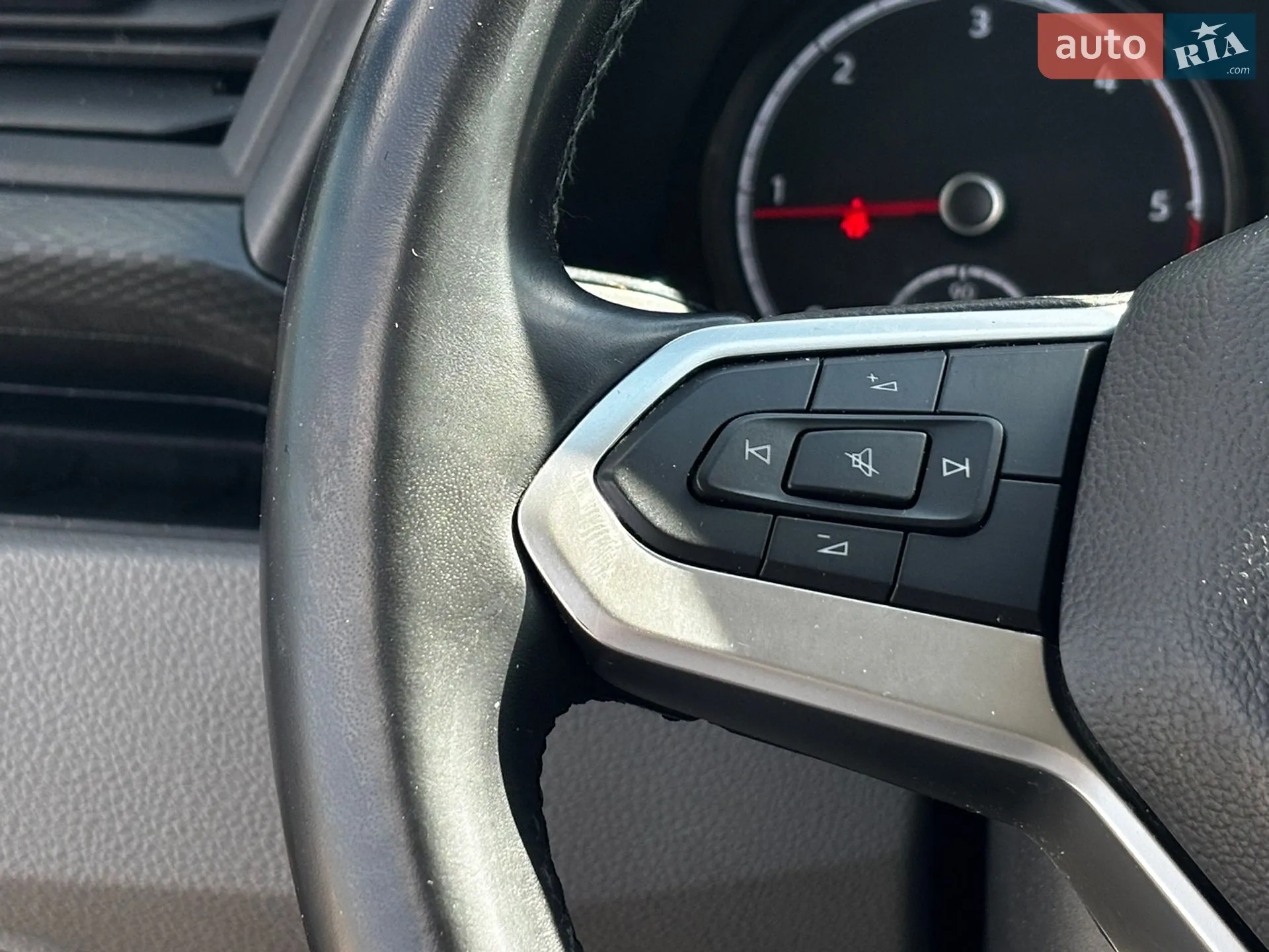 2020 Volkswagen Caravelle - мініатюра 12