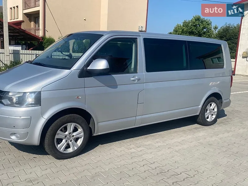 Volkswagen Caravelle