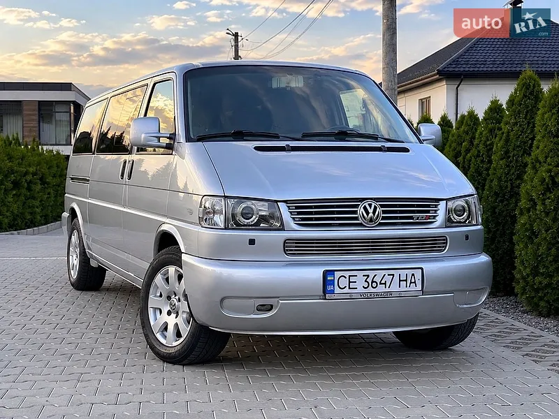 Volkswagen Caravelle