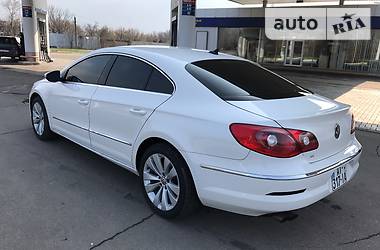 Седан Volkswagen CC / Passat CC 2011 в Луганске