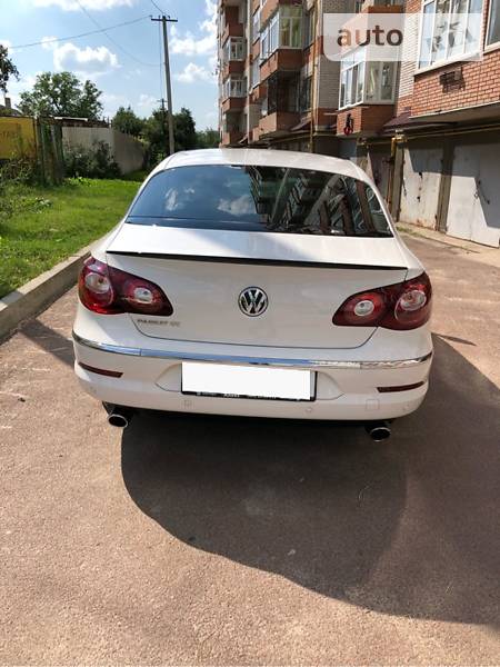 Седан Volkswagen CC / Passat CC 2011 в Львові