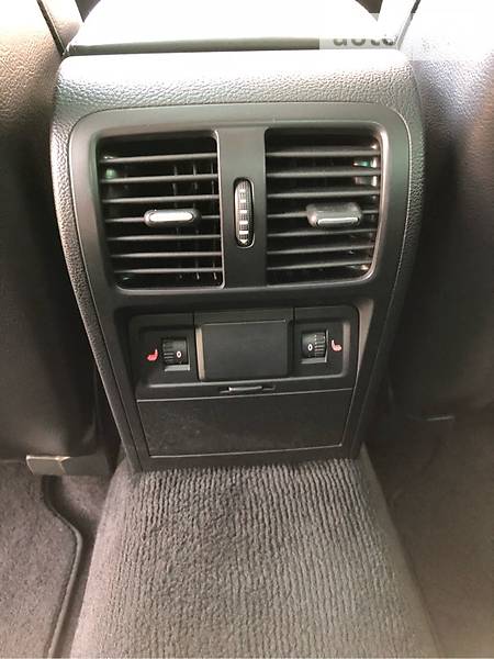 Седан Volkswagen CC / Passat CC 2011 в Львові