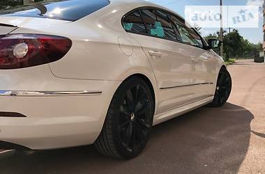 Купе Volkswagen CC / Passat CC 2011 в Львові