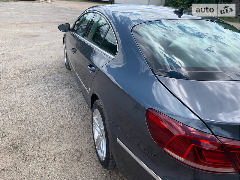 Седан Volkswagen CC / Passat CC 2012 в Звягелі
