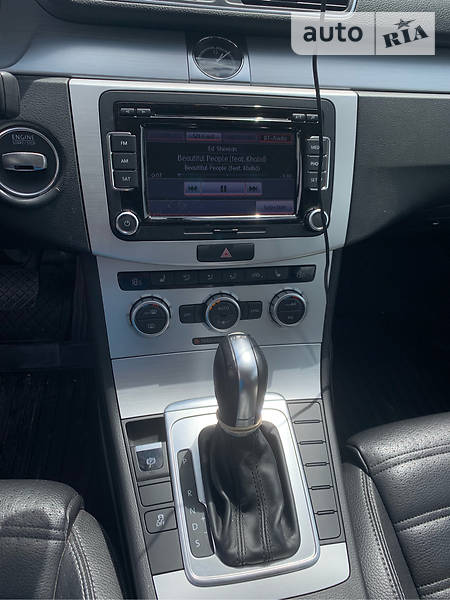 Седан Volkswagen CC / Passat CC 2012 в Звягелі