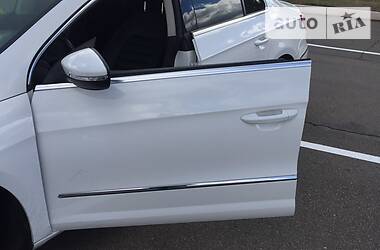 Седан Volkswagen CC / Passat CC 2013 в 