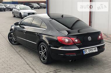 Седан Volkswagen CC / Passat CC 2010 в Львове