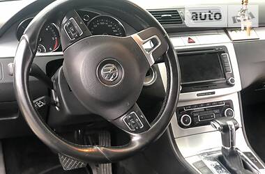 Седан Volkswagen CC / Passat CC 2010 в Львове